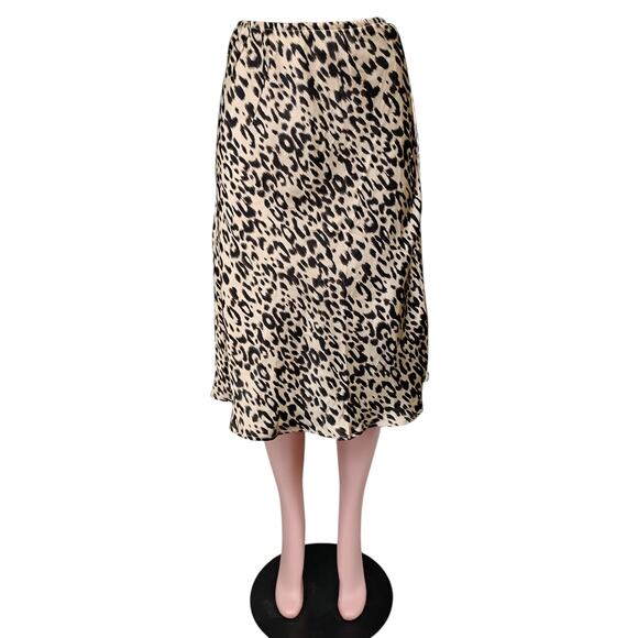Sienna Sky Animal Print Silky Knee Length Skirt Size Medium Lined Elastic Waist - Picture 2 of 7